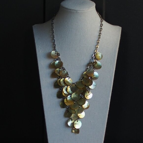Choker | Mother of Pearl Coin Necklace - Picture 1 of 4